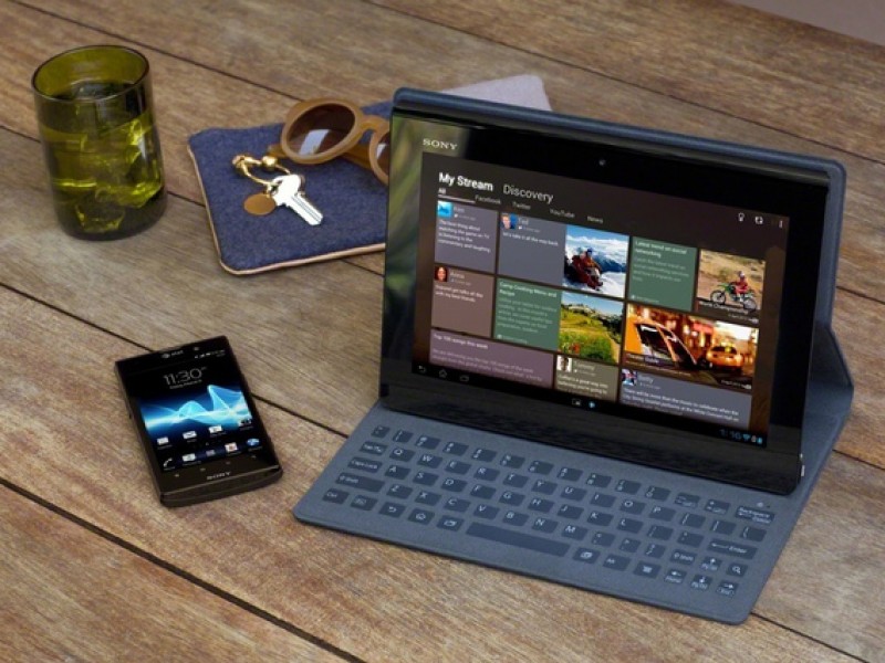 سونی از تبلت Xperia Tablet S خود رو نمایی کرد.