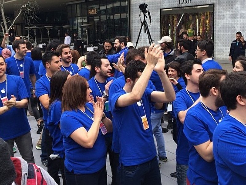 گزارش اختصاصی از افتتاحیه اولین اپل استور استانبول