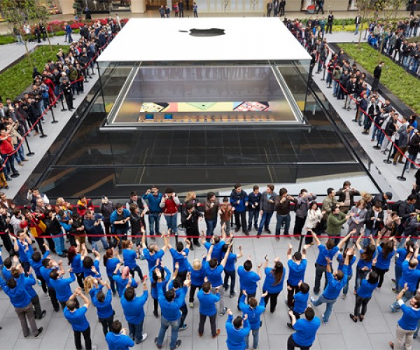 اولین اپل استور کشور امارات به زودی افتتاح می شود