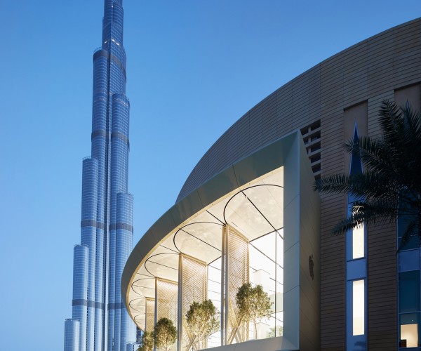 سومین اپل استور امارات افتتاح شد