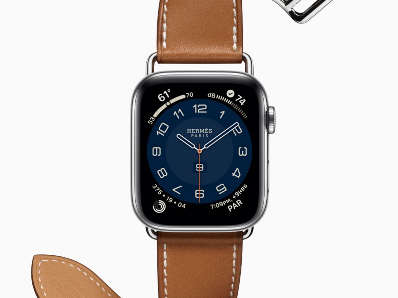 Apple_watch-series-6-hermes-stainless-steel-silver-single-tour_09152020